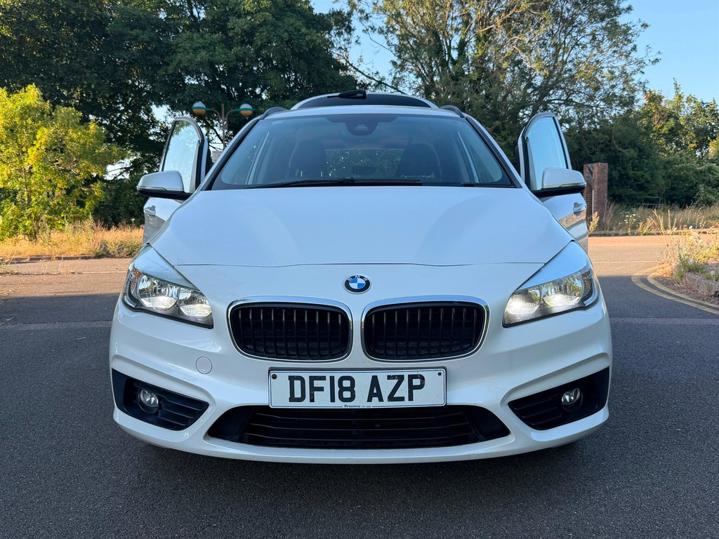 BMW 2 Series Mpv White #3
