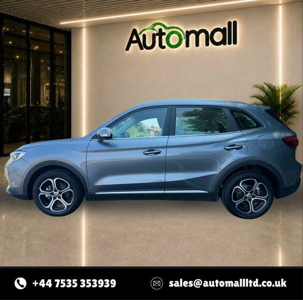 MG ZS 1.5 Hybrid Trophy Black #16