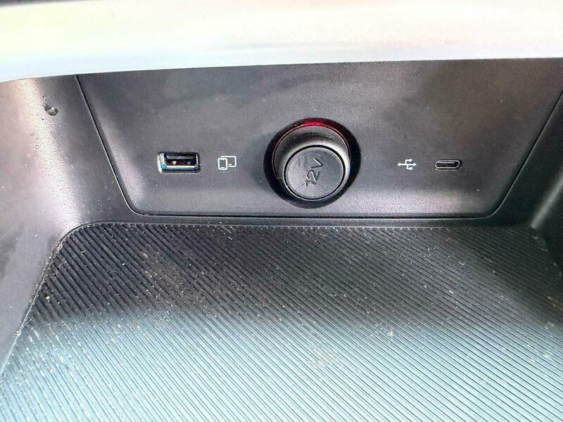 MG ZS 1.5 Hybrid Trophy Black #39