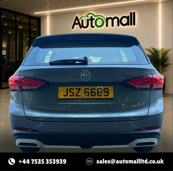 MG ZS 1.5 Hybrid Trophy Black #19
