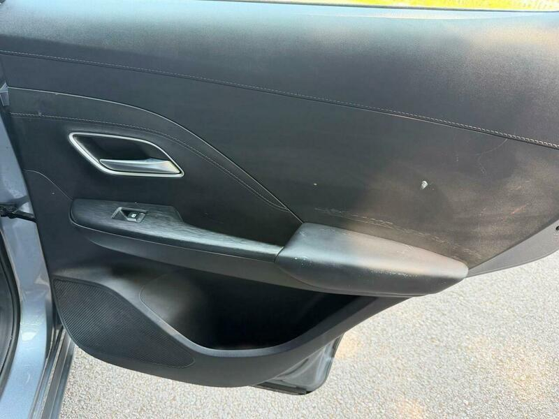 MG ZS 1.5 Hybrid Trophy Black #42