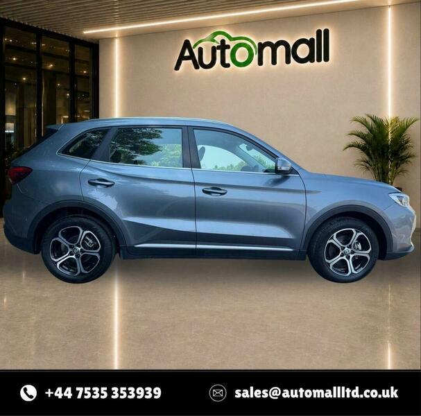 MG ZS 1.5 Hybrid Trophy Black #21