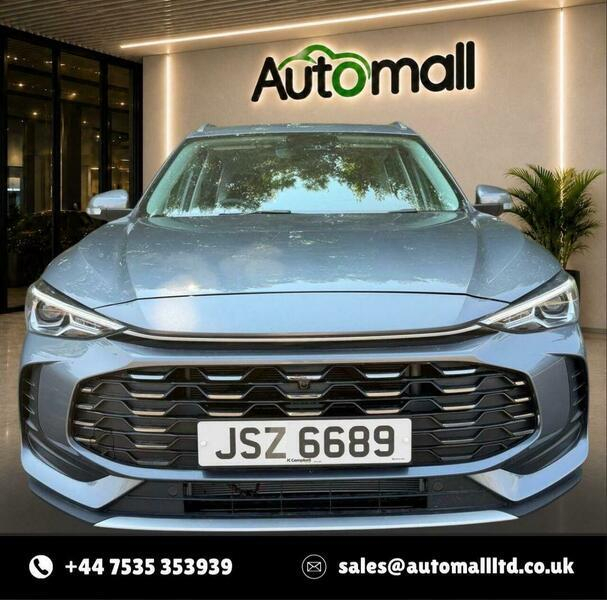 MG ZS 1.5 Hybrid Trophy Black #9