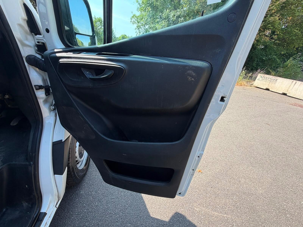 Mercedes-Benz Sprinter 2.1 314 Cdi L2 White #31
