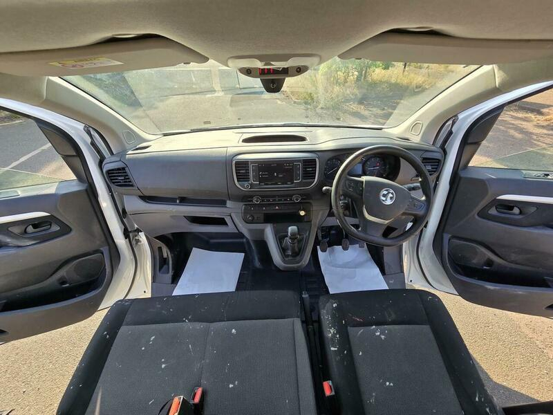 Vauxhall Vivaro 2900 1.5D 100Ps Dynamic H1 Van White #32