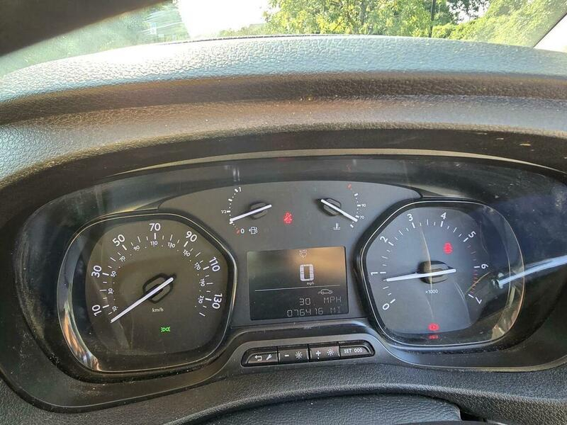Vauxhall Vivaro 2900 1.5D 100Ps Dynamic H1 Van White #37