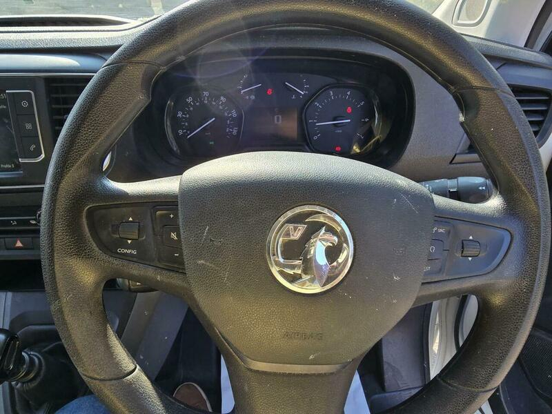 Vauxhall Vivaro 2900 1.5D 100Ps Dynamic H1 Van White #49
