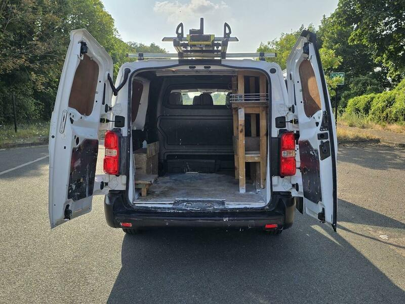 Vauxhall Vivaro 2900 1.5D 100Ps Dynamic H1 Van White #46