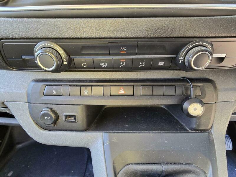 Vauxhall Vivaro 2900 1.5D 100Ps Dynamic H1 Van White #25