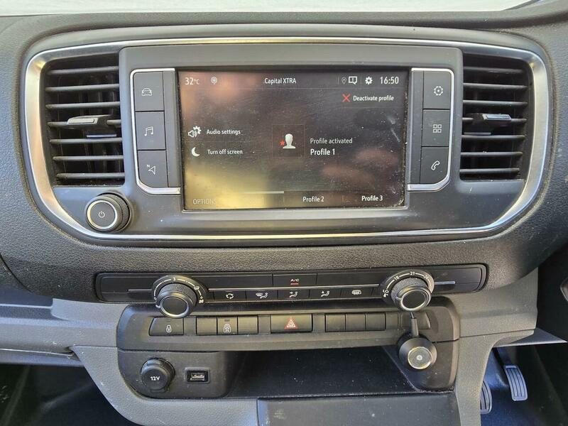 Vauxhall Vivaro 2900 1.5D 100Ps Dynamic H1 Van White #44