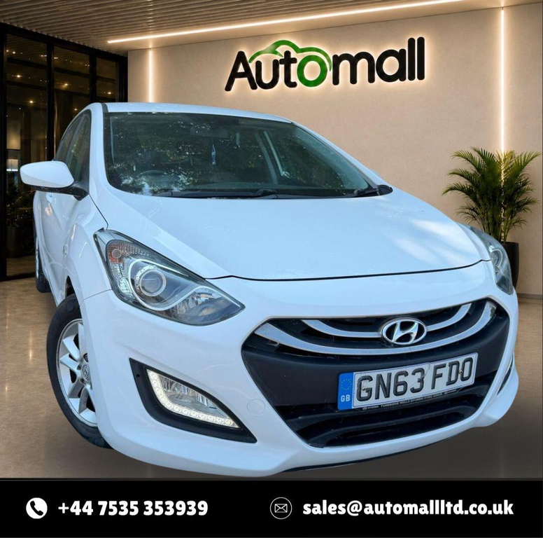 Hyundai I30 1.6 Crdi Active Euro 5 White #3