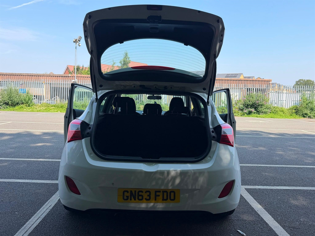 Hyundai I30 1.6 Active Crdi Grey #63