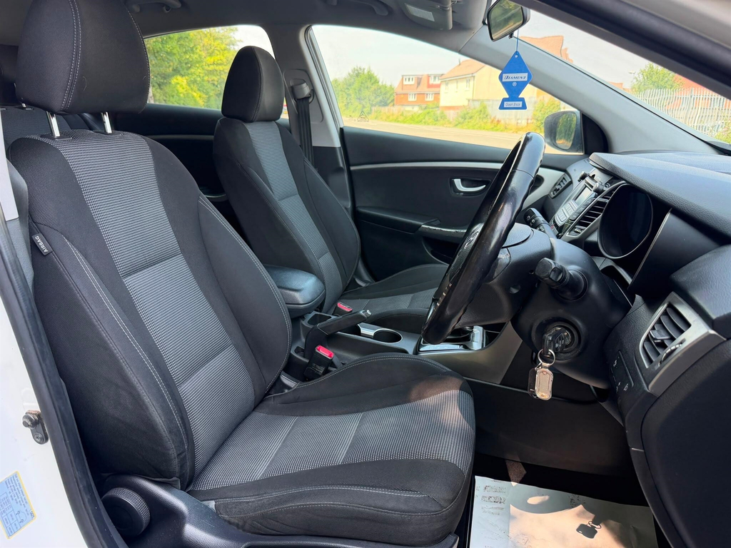 Hyundai I30 1.6 Active Crdi Grey #25