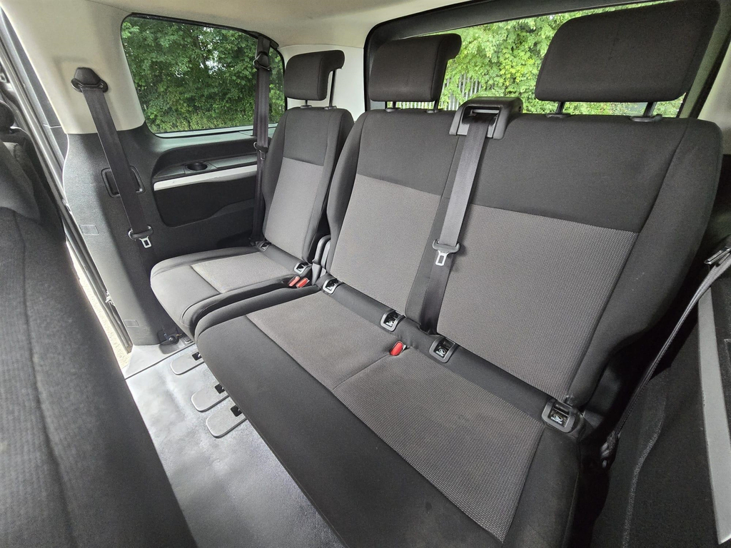 Toyota Verso Proace Verso Shuttle L1 D-4d White #57