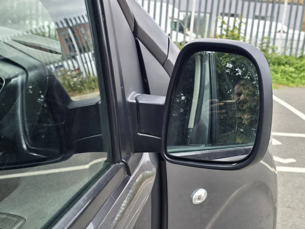 Toyota Verso Proace Verso Shuttle L1 D-4d White #60
