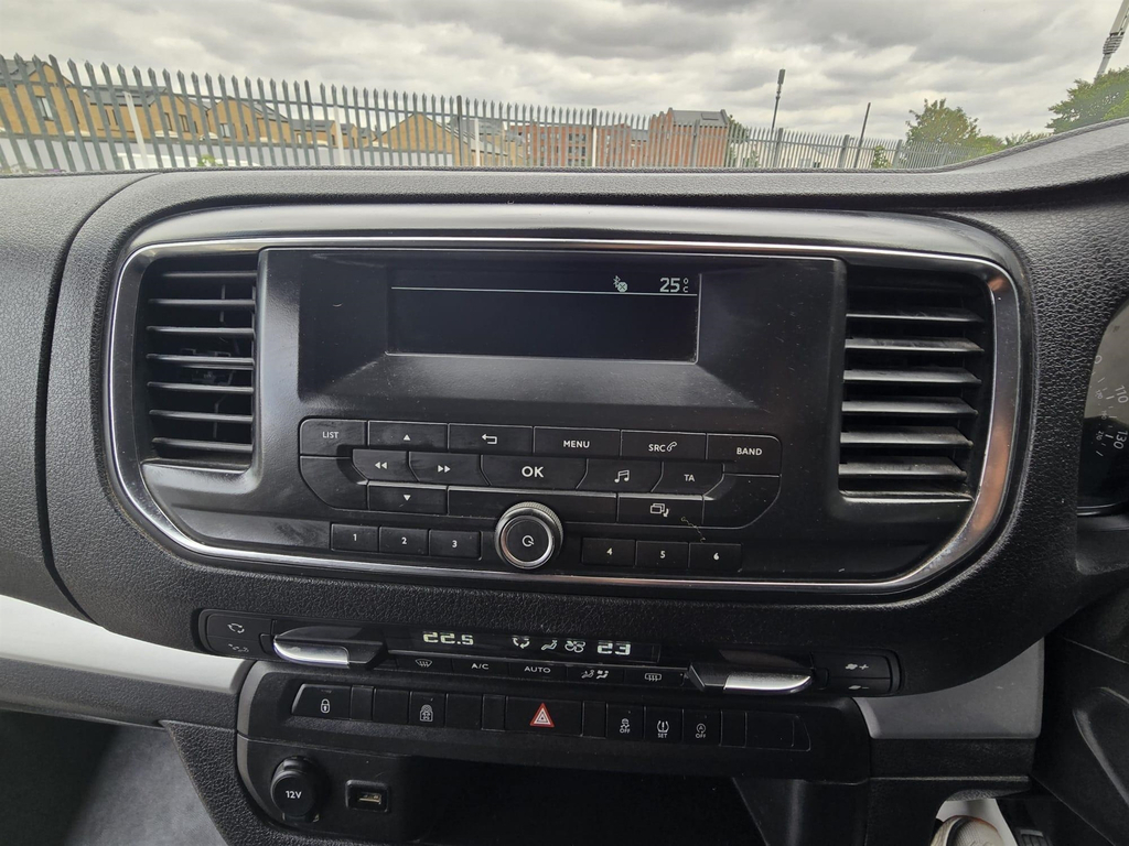 Toyota Verso Proace Verso Shuttle L1 D-4d White #45