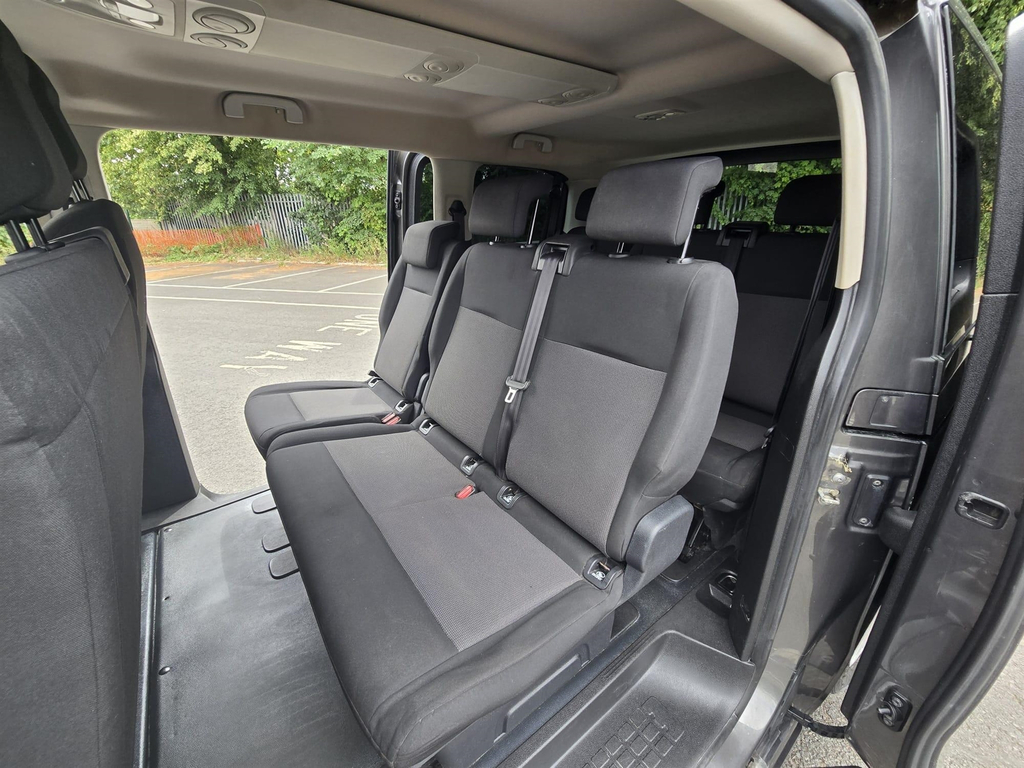 Toyota Verso Proace Verso Shuttle L1 D-4d White #53
