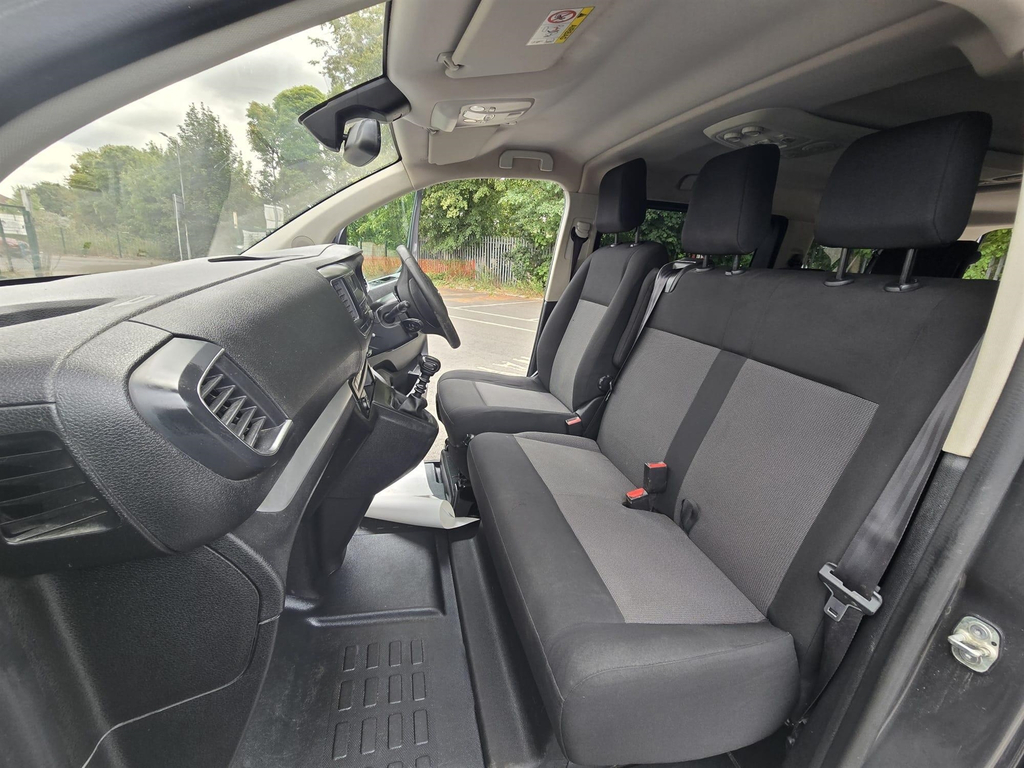 Toyota Verso Proace Verso Shuttle L1 D-4d White #43