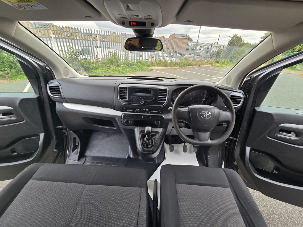 Toyota Verso Proace Verso Shuttle L1 D-4d White #38
