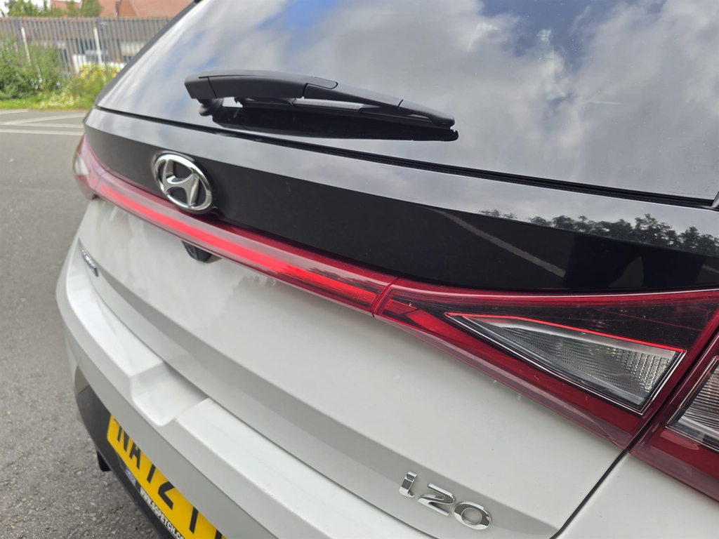 Hyundai I20 Se Connect Red #79