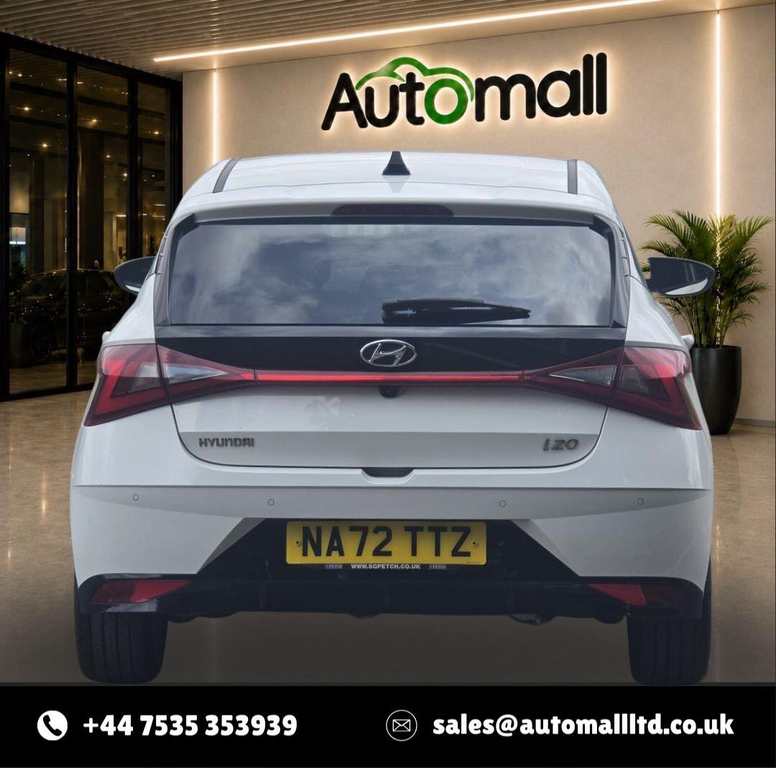 Hyundai I20 Se Connect Red #16