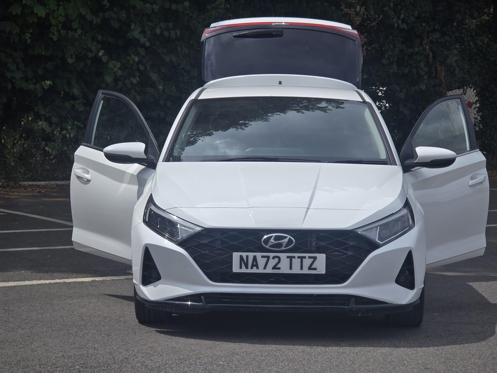 Hyundai I20 Se Connect Red #7