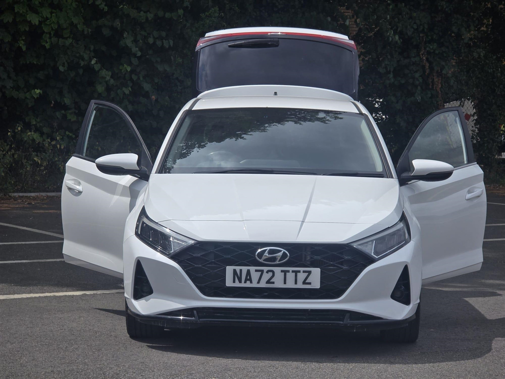 Hyundai I20 Se Connect Red #8
