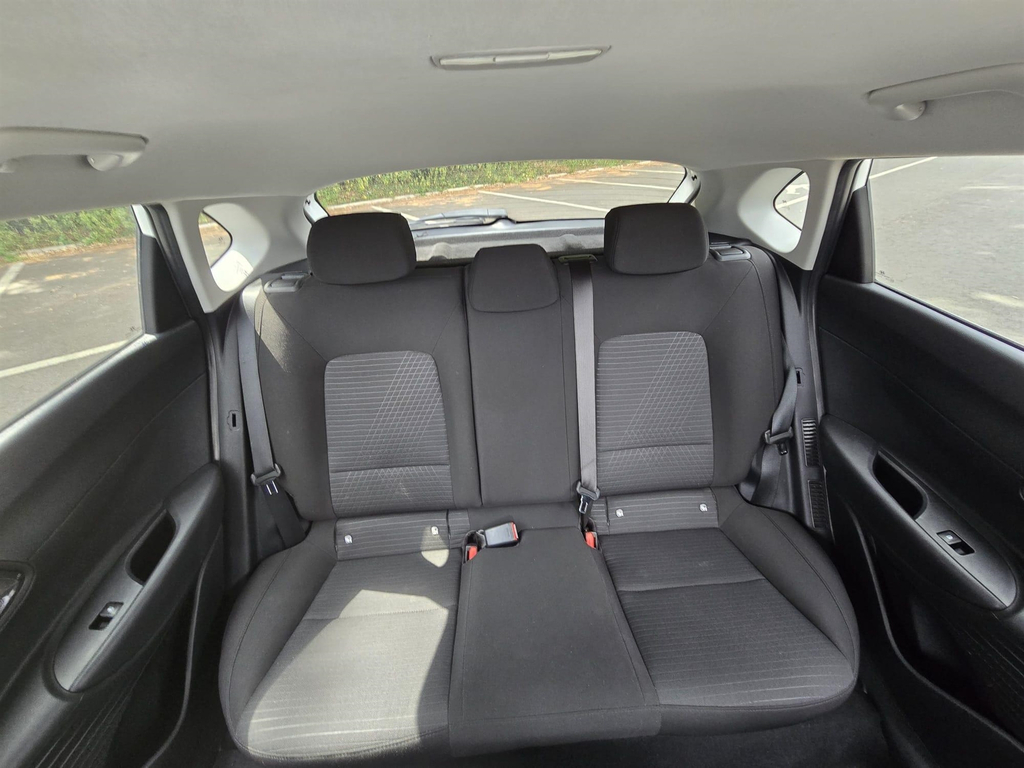 Hyundai I20 Se Connect Red #30