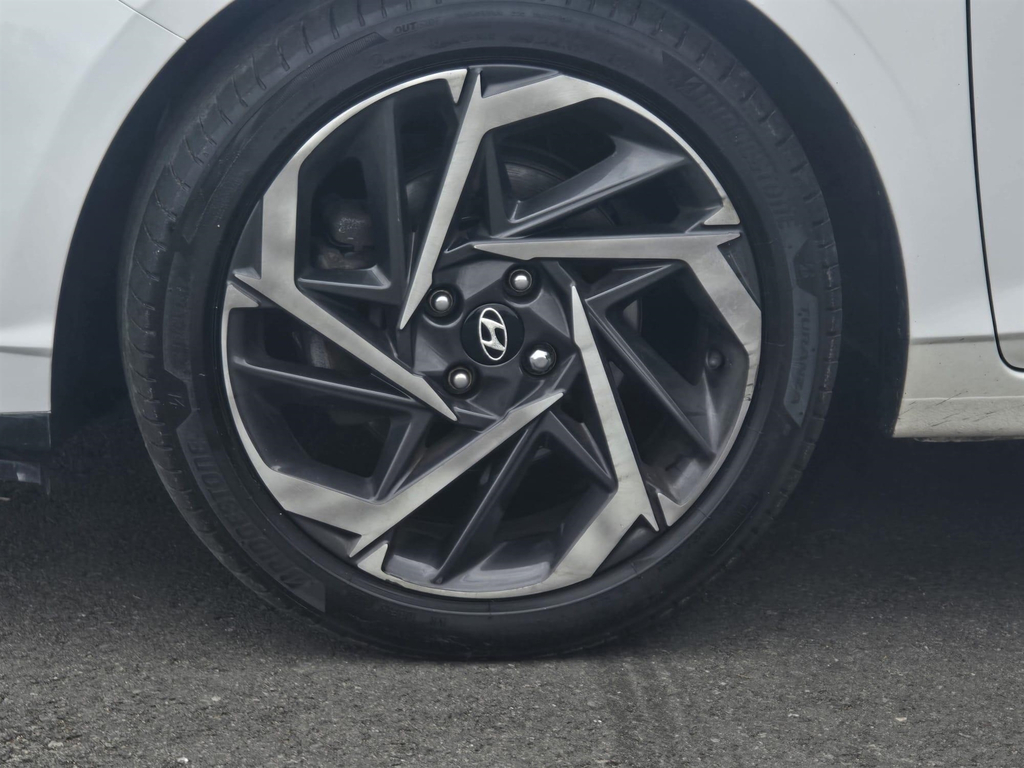 Hyundai I20 Se Connect Red #53