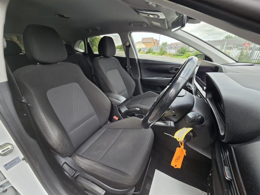 Hyundai I20 Se Connect Red #26