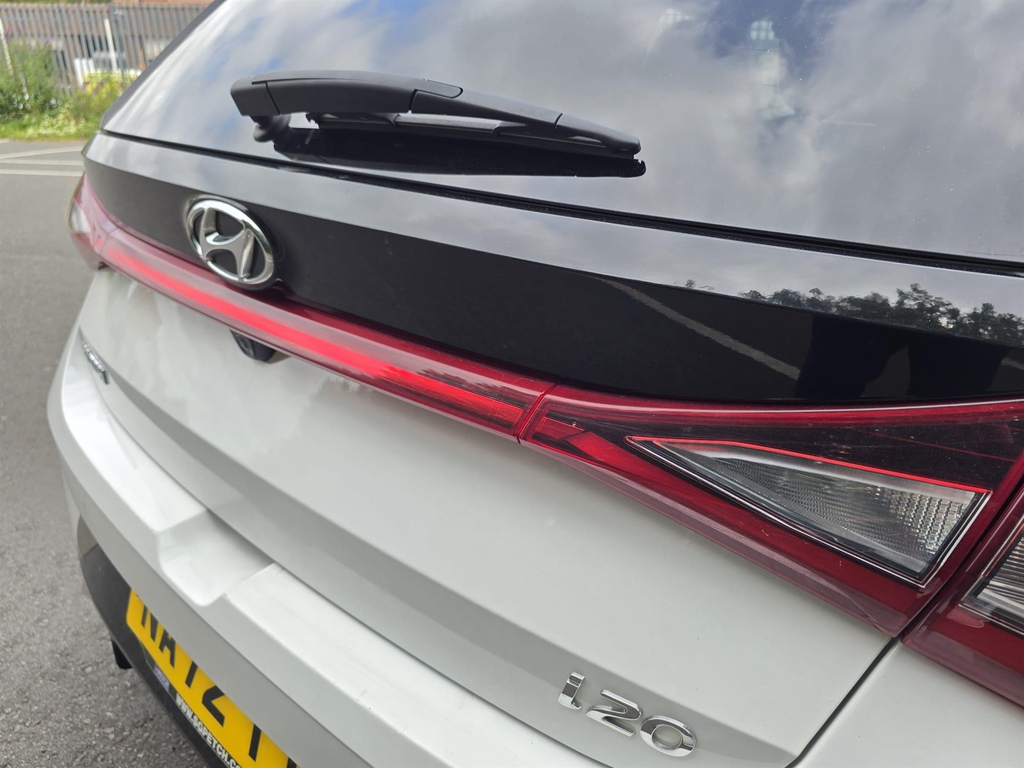 Hyundai I20 Se Connect Red #80