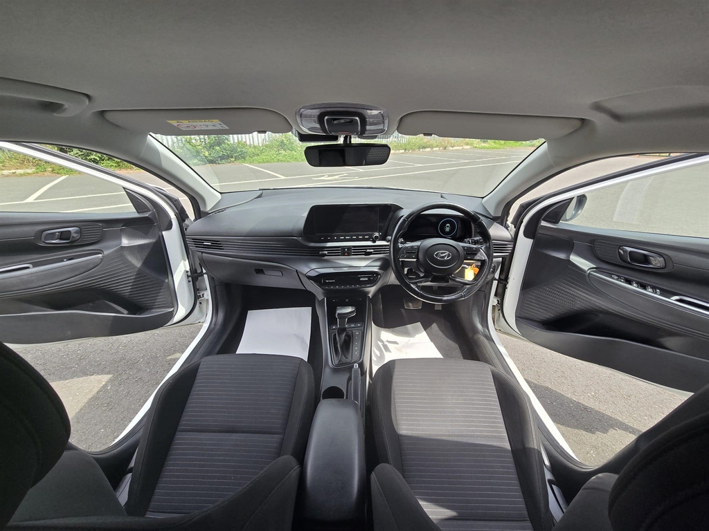 Hyundai I20 Se Connect Red #21