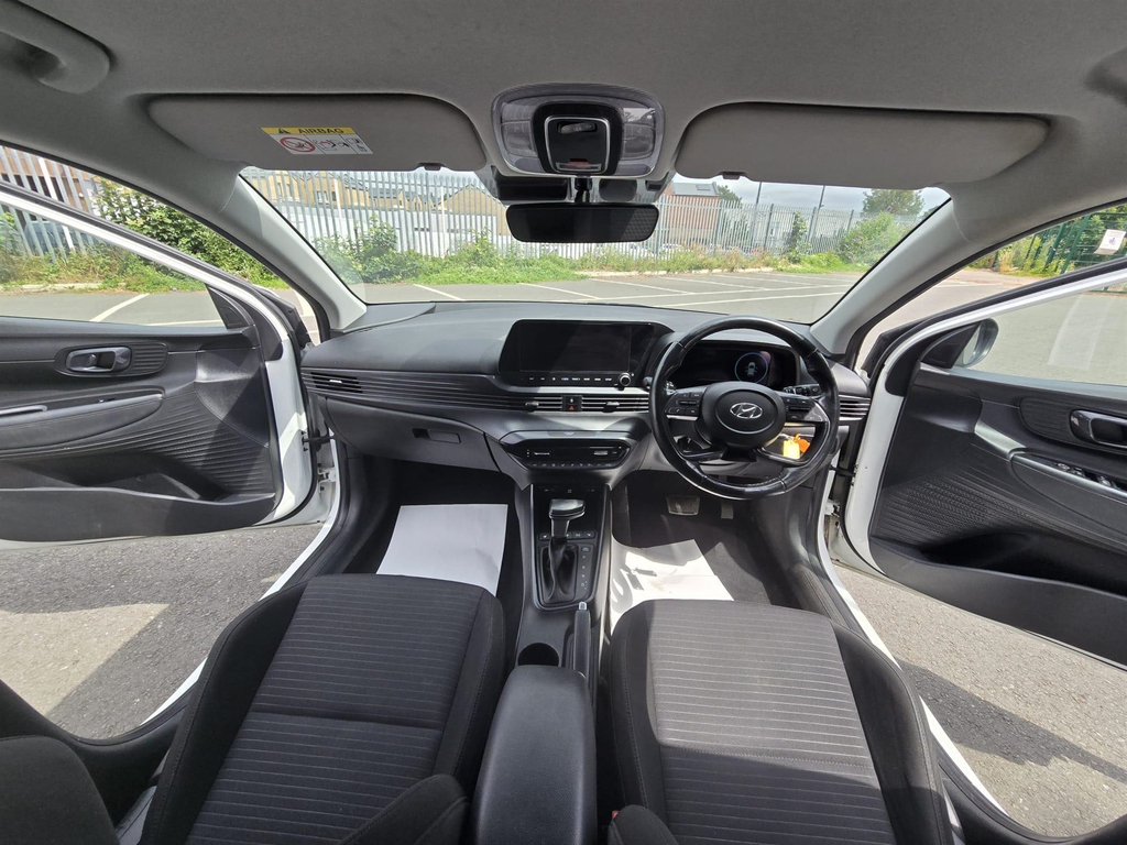 Hyundai I20 Se Connect Red #22