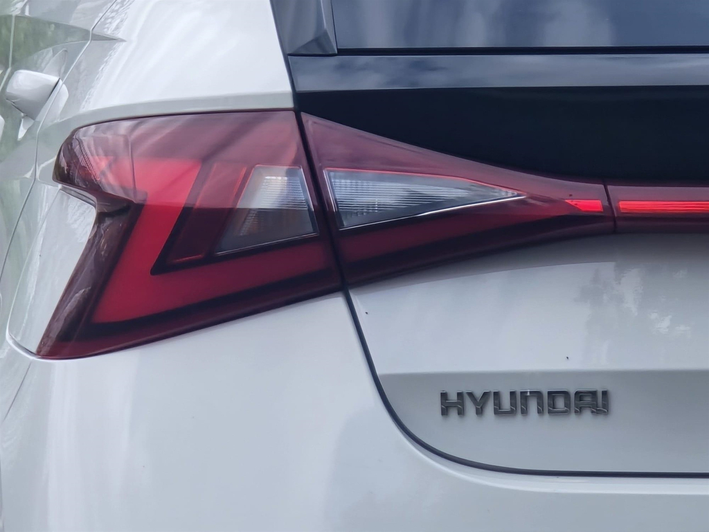Hyundai I20 Se Connect Red #67