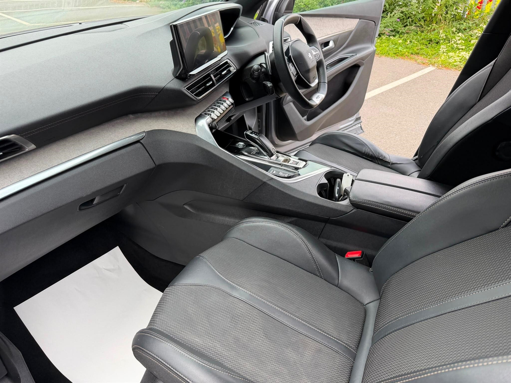 Peugeot 5008 1.2 Puretech Active Premium Grey #33