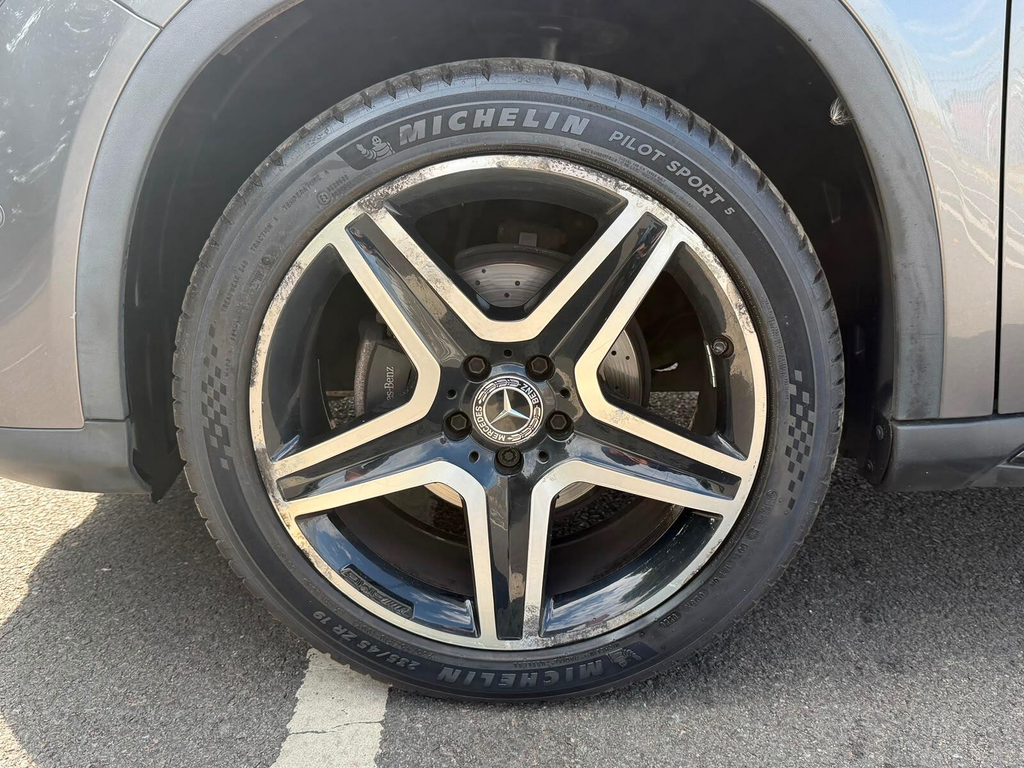 Mercedes-Benz GLA Class Gla 180 Amg Line Edition Black #51