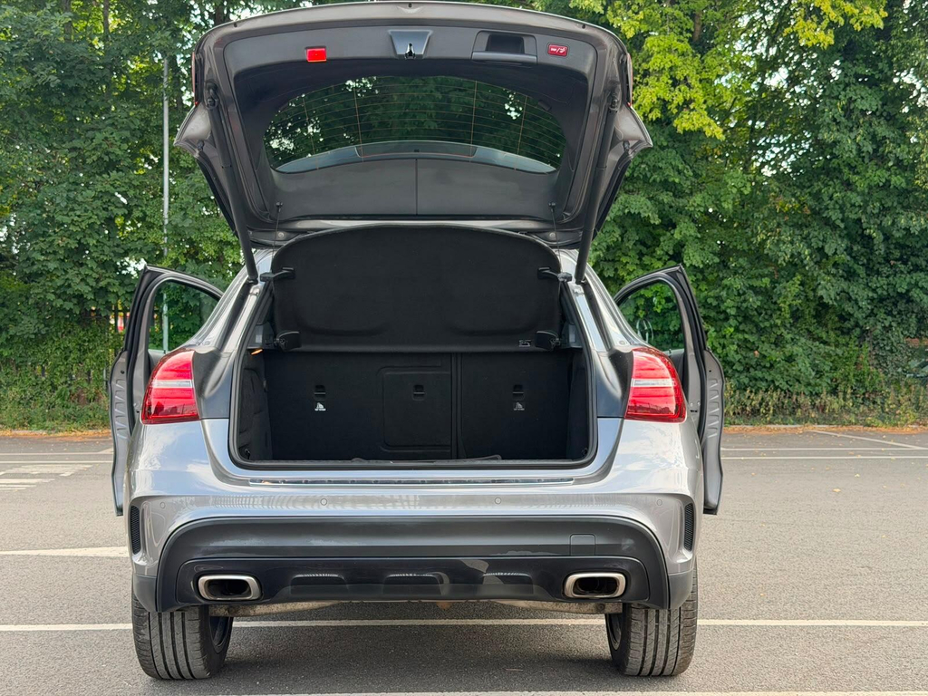Mercedes-Benz GLA Class Gla 180 Amg Line Edition Black #62