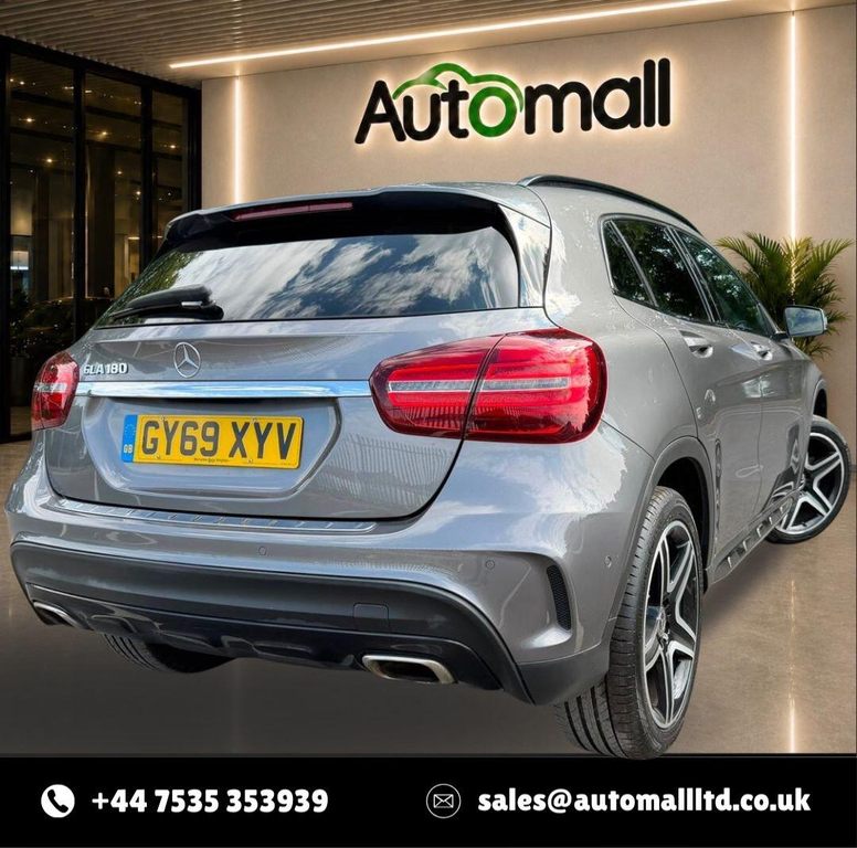 Mercedes-Benz GLA Class Gla 180 Amg Line Edition Black #17