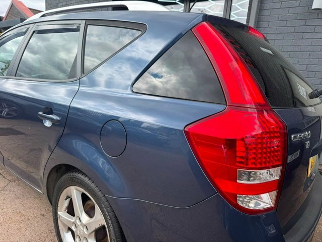 Kia Ceed 1.6 Crdi Ecodynamics 2 Sportswagon Euro 5 Ss Red #17