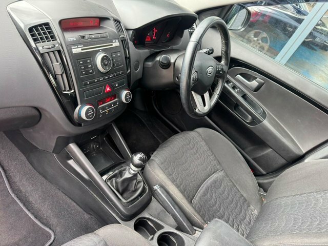 Kia Ceed 1.6 Crdi Ecodynamics 2 Sportswagon Euro 5 Ss Red #11