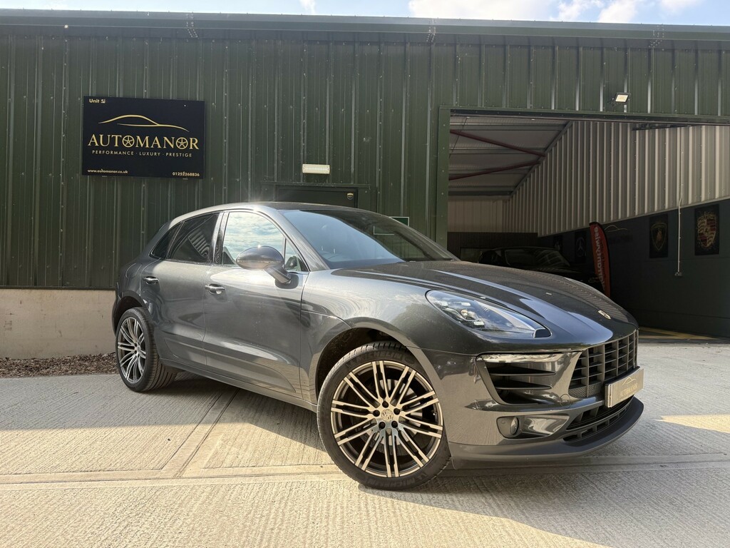 Porsche Macan 2.0 T Grey