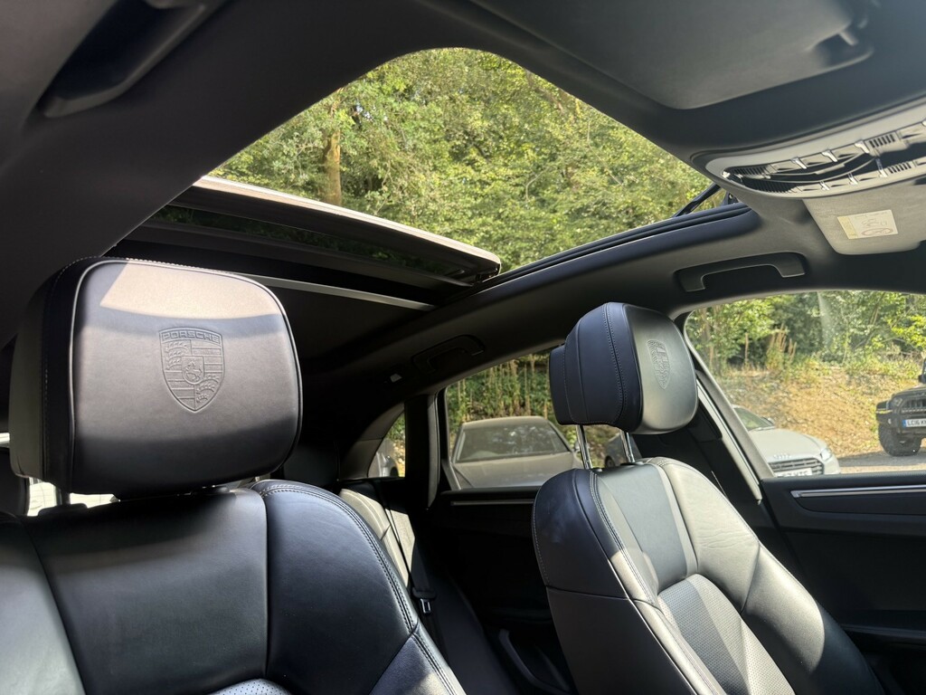 Porsche Macan 2.0 T Grey #4