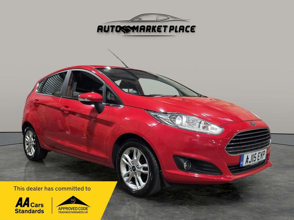 Ford Fiesta 1.0T Ecoboost Zetec Euro 6 Ss Red