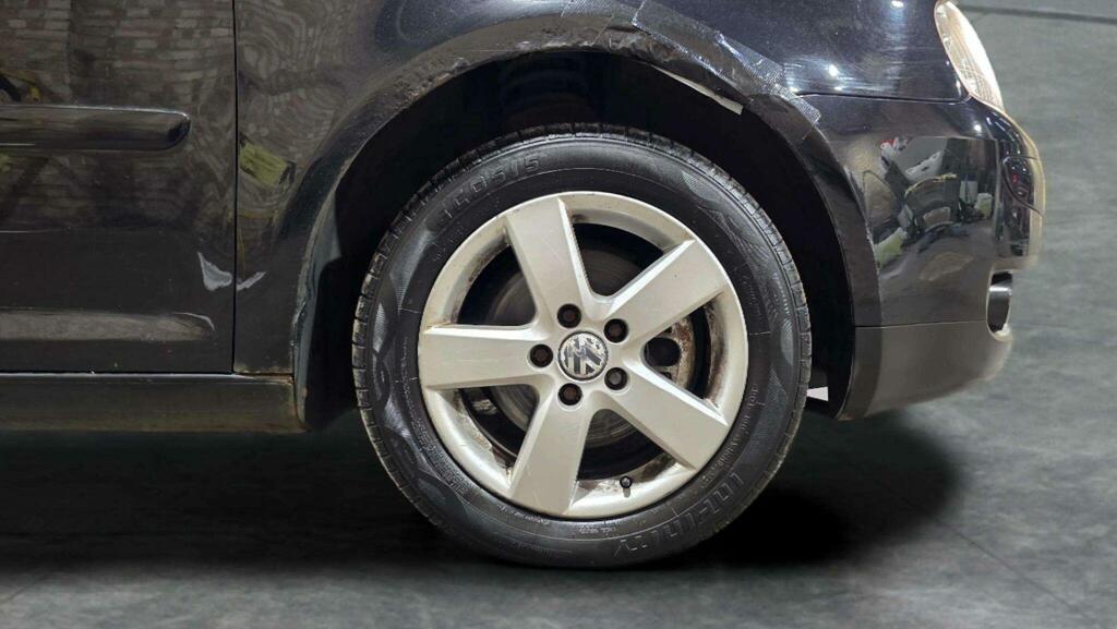 Volkswagen Touran 1.6 S Fsi 7 Str 114 Bhp Silver #28