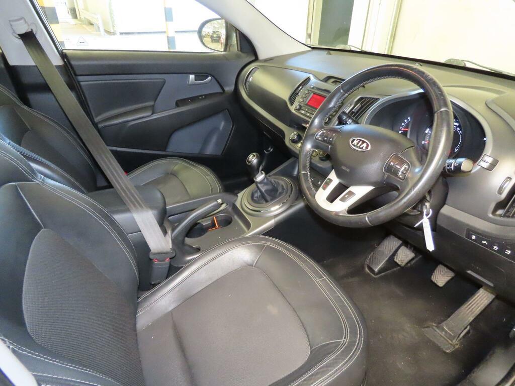 Kia Sportage  Silver #6
