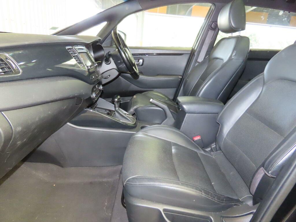 Kia Carens Crdi Sr7 Isg Black #11