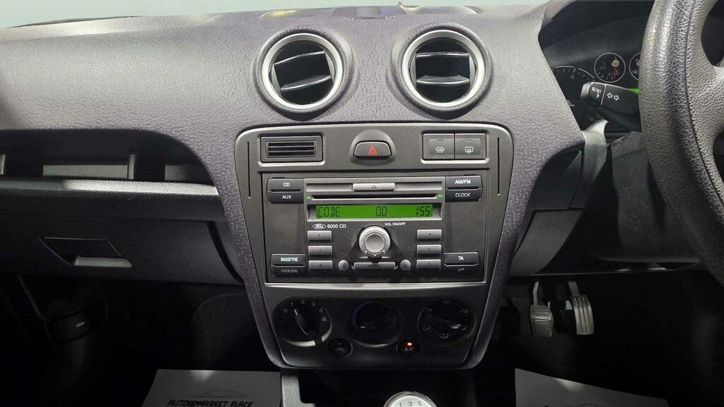Ford Fusion 1.6 Tdci Zetec Climate Purple #31