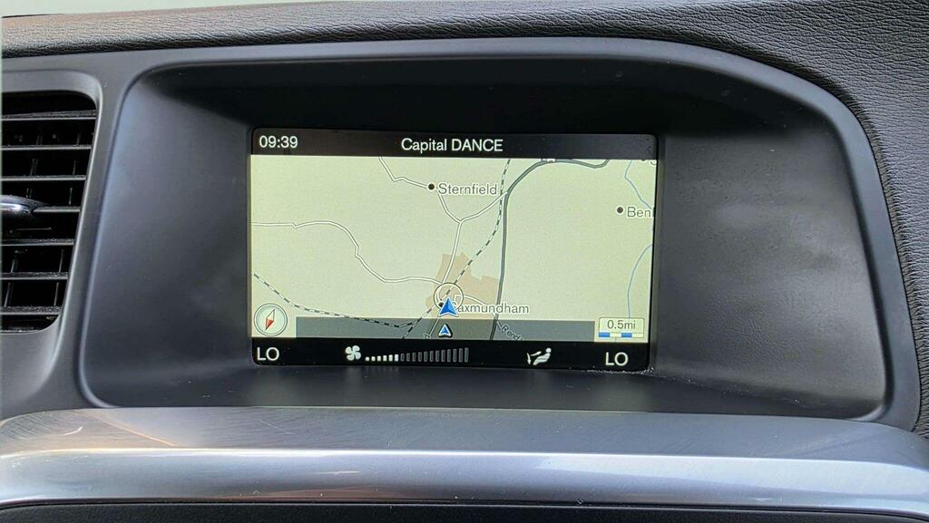 Volvo V60 V60 Se Lux Nav D5 Gold #39