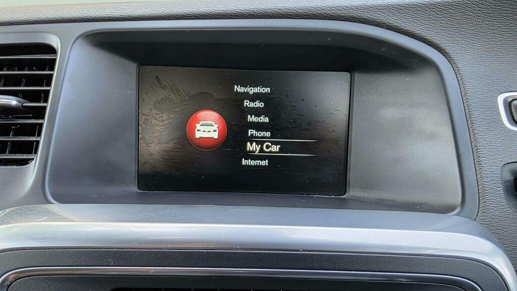 Volvo V60 V60 Se Lux Nav D5 Gold #42