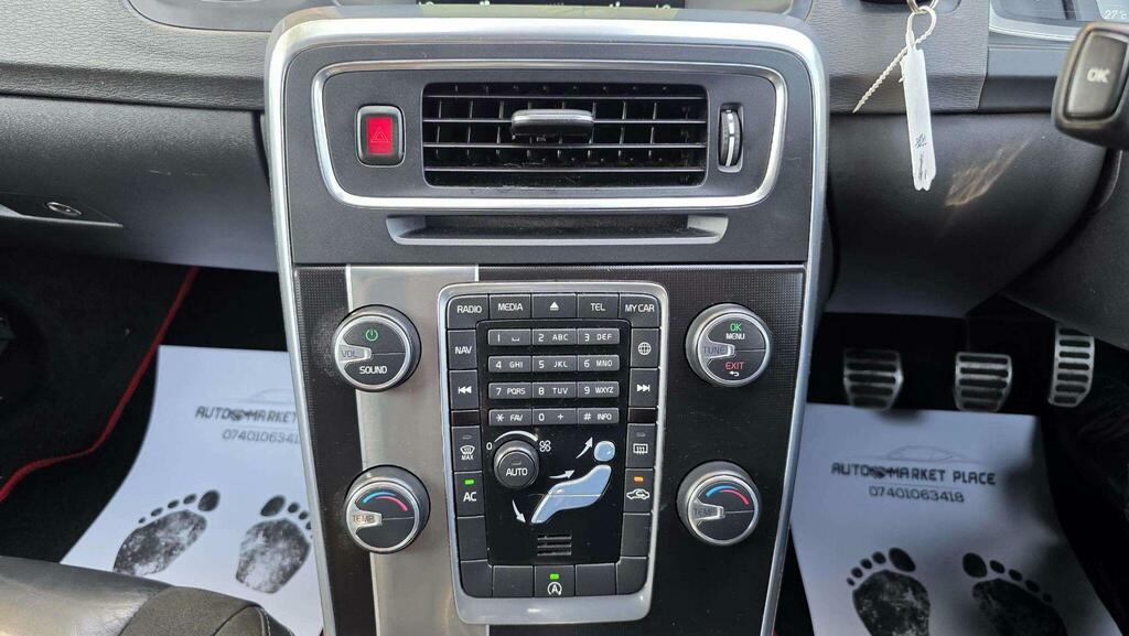 Volvo V60 V60 Se Lux Nav D5 Gold #14
